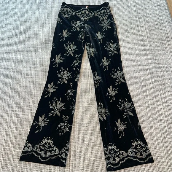 Free People Women's Floral Print Velvet Flared Pants Boho Retro Festival Small - Picture 5 of 14